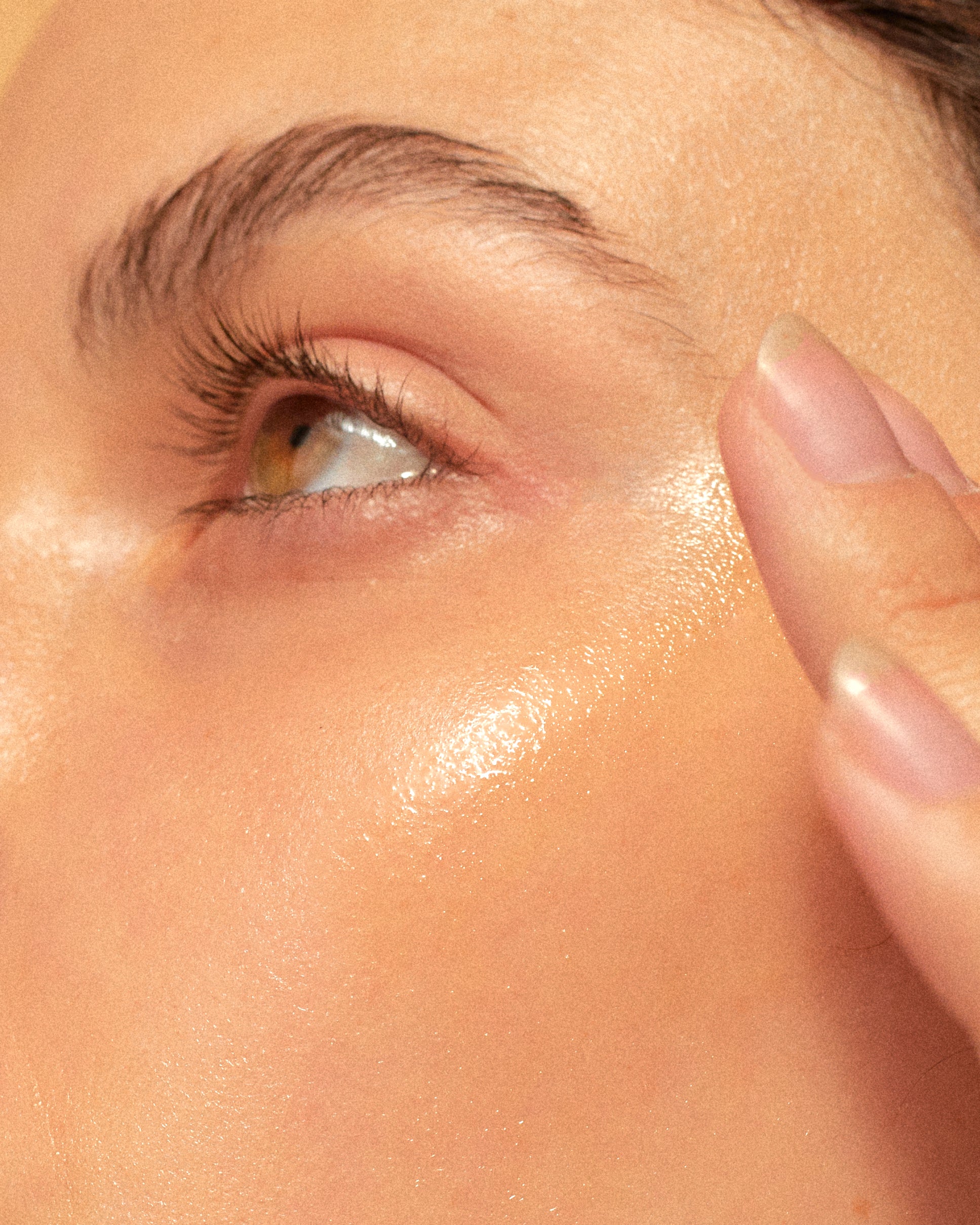 Achieve Youthful, Glowing Skin with These 2 Products