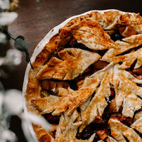 Beat the Holiday Bloat with These 5 Nutritionist Tips